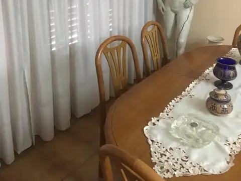 Casa en Alquiler en Remedios De Escalada, $ 800.000