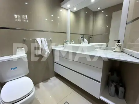 VENTA CASA 2 DORMITORIOS C/PILETA CENTENARIO