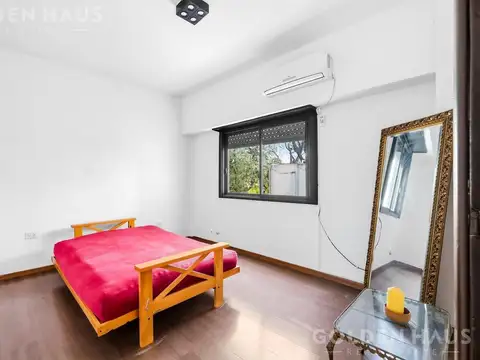 Depto Tipo Casa en Venta en Chacarita, USD 99.000
