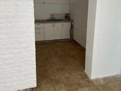 Depto Tipo Casa 2 ambientes con 1 baño