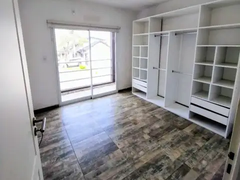 CASA BARRIO PRIVADO JORGE NEWBERY