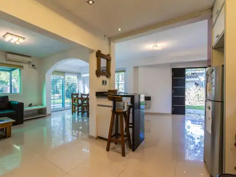 Casa en Venta en Funes, USD 350.000