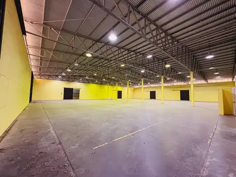 Galpón industrial en venta o alquiler en el PAER Rafaela