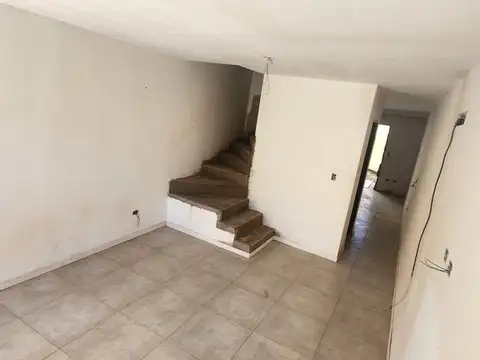 Depto Tipo Casa en Venta en Ituzaingó Norte, USD 120.000