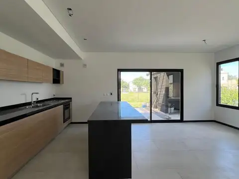 Casa en Venta 1 año