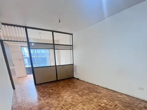 Bonito Monoambiente con Balcón - Maipú 300