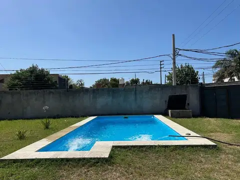LOTE CON QUINCHO Y PISCINA EN VENTA HURLINGHAM