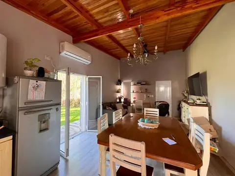 Casa 4 ambientes con 1 baño