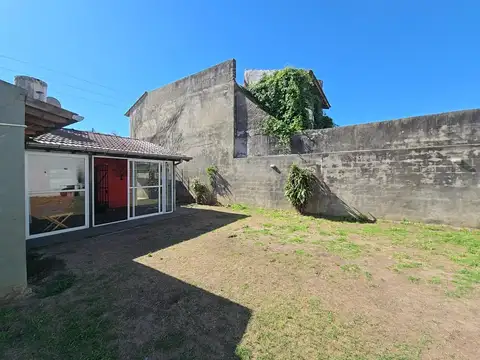 Casa lote propio de 257m2 - Villa Ballester