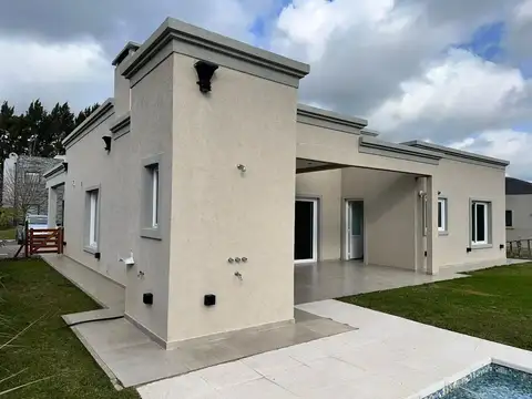 Casa 4 ambientes en Santa Ines