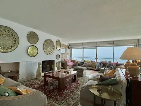Departamento 4 ambientes con 4 baños