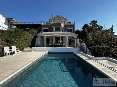 Excelente casa en la mejor zona de Victoria con vistas agrestes y excepcionales al río