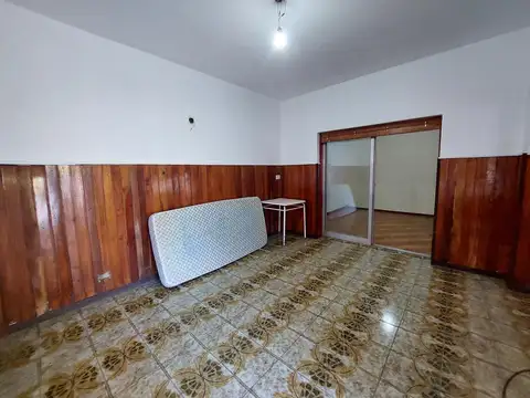 Casa en Alquiler con 1 cochera