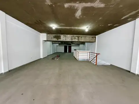 LOCAL COMERCIAL VARELA CENTRO 330M2
