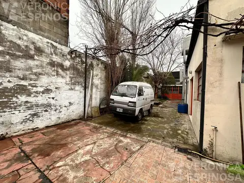 Galpon en Venta 47  mts Fondo