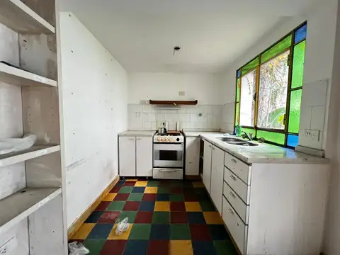Casa 4 ambientes con 1 baño