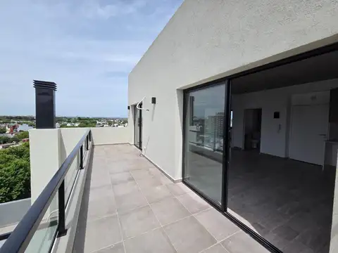 PISO DE 3 AMBIENTES CON BALCON TERRAZA