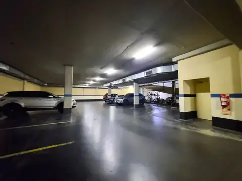 VENTA OFICINA BELGRANO SEGURIDAD Y DOS COCHERAS