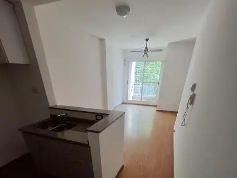 3 de Febrero  al 2400