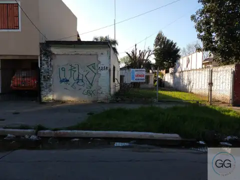 Casa en Venta en Berazategui Oeste, USD 60.000