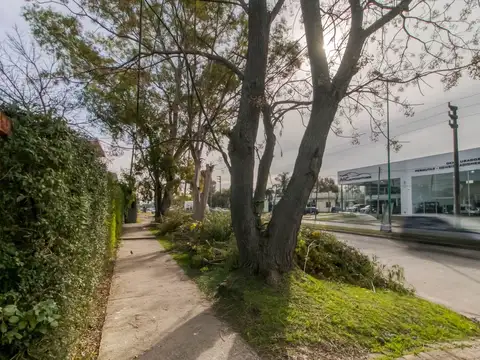 25 e/ 506 y 507 N° 2500