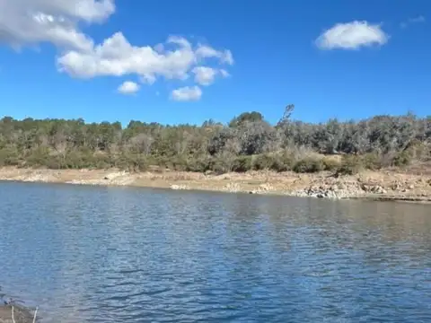 Los Espinillos. Córdoba. Lote Con Bajada Al Rio
