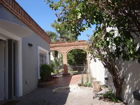 Cacique Coliqueo 1300 , Piso 0