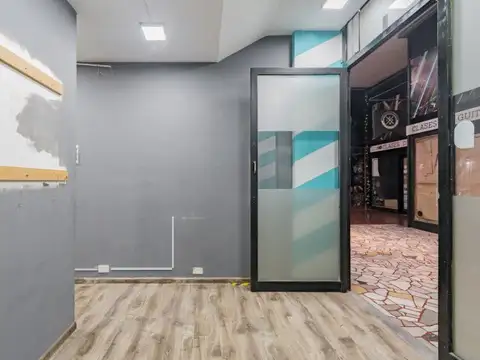 Local en Venta 54 años