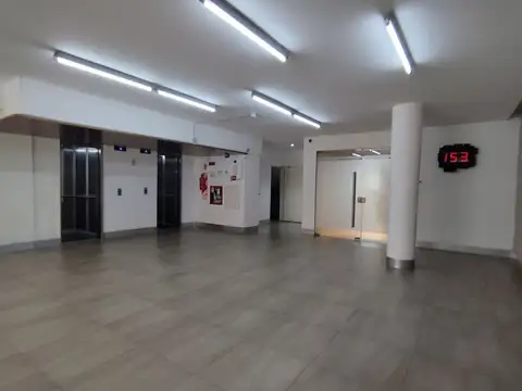 Oficina AAA en VENTA en Parque Patricios C/Renta