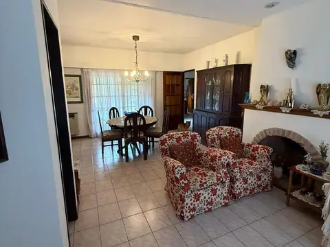 Av San Martin al 1800