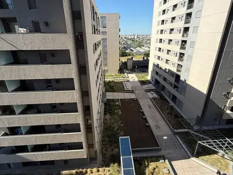 Blvd. Pte. Gral. Juan Domingo Peron  al 1100