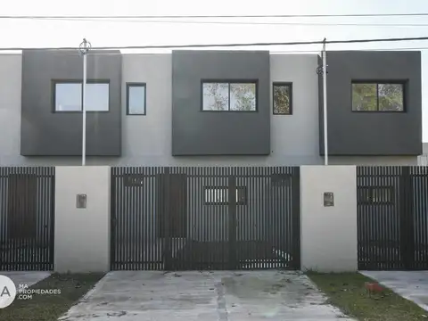 Casa en Venta en Fisherton, Rosario