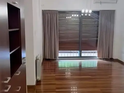 Departamento en venta - 2 Dormitorios 2 Baños - 77mts2 - La Plata