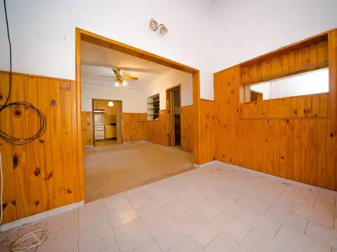 Casa 3 ambientes con 1 baño