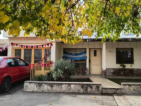 VENTA CASA 3 DORMITORIOS B° LOS NARANJOS CÓRDOBA