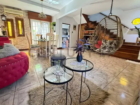 VENTA DE DUPLEX 4 AMB CON COCHERA EN MORON