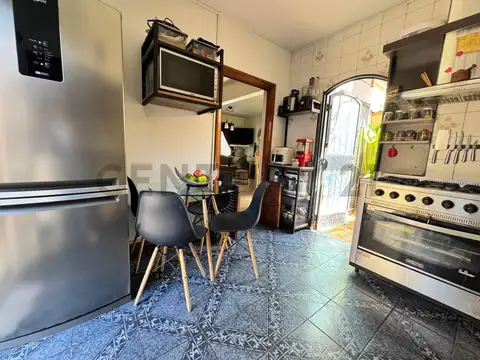 Leopoldo Lugones 800, Piso 0