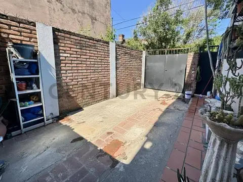 Casa en Venta en Moron Sur, USD 130.000