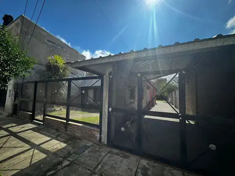 Casa - Venta - Argentina, La Matanza -  BEETHOVEN 6852