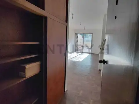 Belgrano 100, Piso 0
