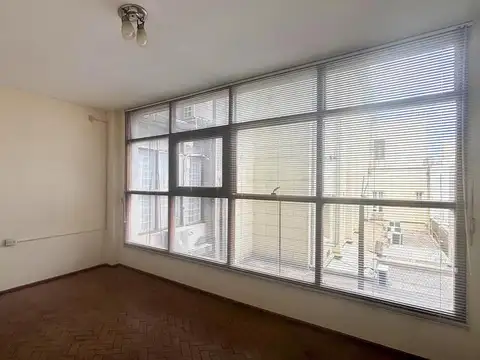 VENTA – Oficina comercial - Zona Centro - Rosario.