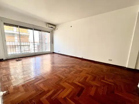 Ladislao Martínez 200, Piso 6
