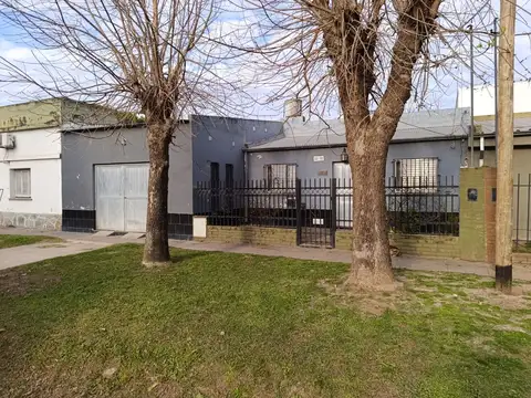 SE VENDE CASA , MOSCONI 4300 , SANTO TOME.