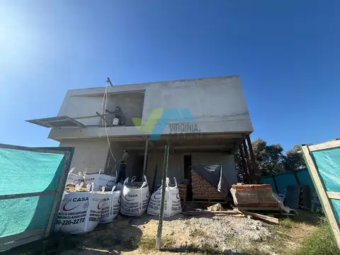 Casa 5 ambientes con 5 baños