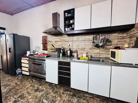 VENTA CASA 5 AMB LANUS ESTE QUINCHO O DEPTO