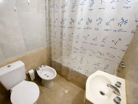 Depto Tipo Casa en Alquiler en Villa Santos Tesei, $ 350.000