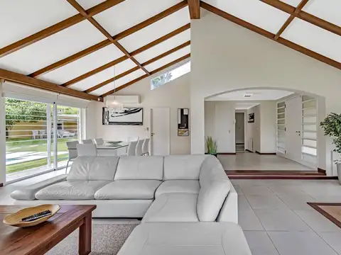 Casa en Alquiler de 4 dormitorios