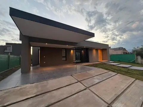 CASA A ESTRENAR CIRO DE VIEYTES