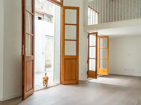 Casa de Pasillo RECICLADA de 3 dormitorios en Barrio Lourdes