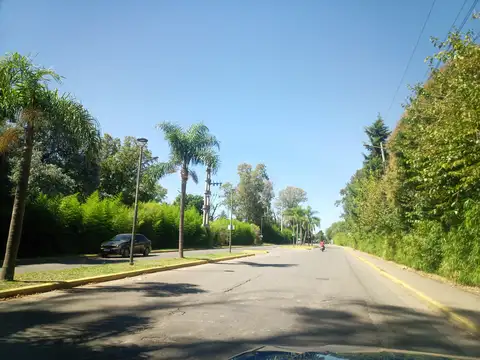 Joaquín V. Gonzalez y Las Acacias 200